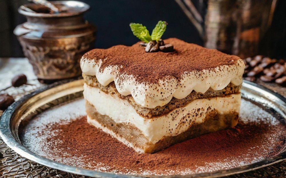 Mách cách làm bánh Tiramisu ngon ăn hoài không ngán