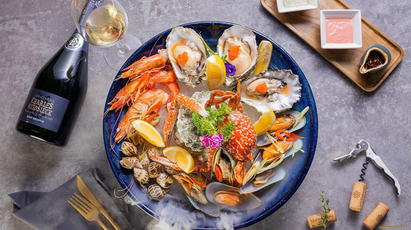 Lưu ngay 15 nhà hàng hải sản tươi ngon, nổi tiếng tại Huế